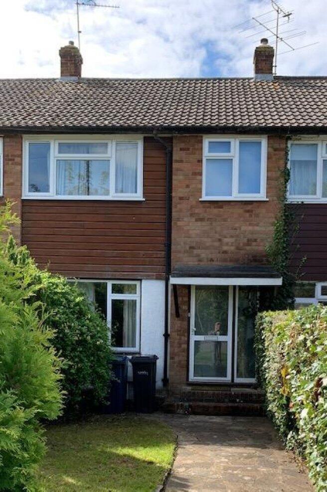 weydon-hill-close-gu9-8pa-982825