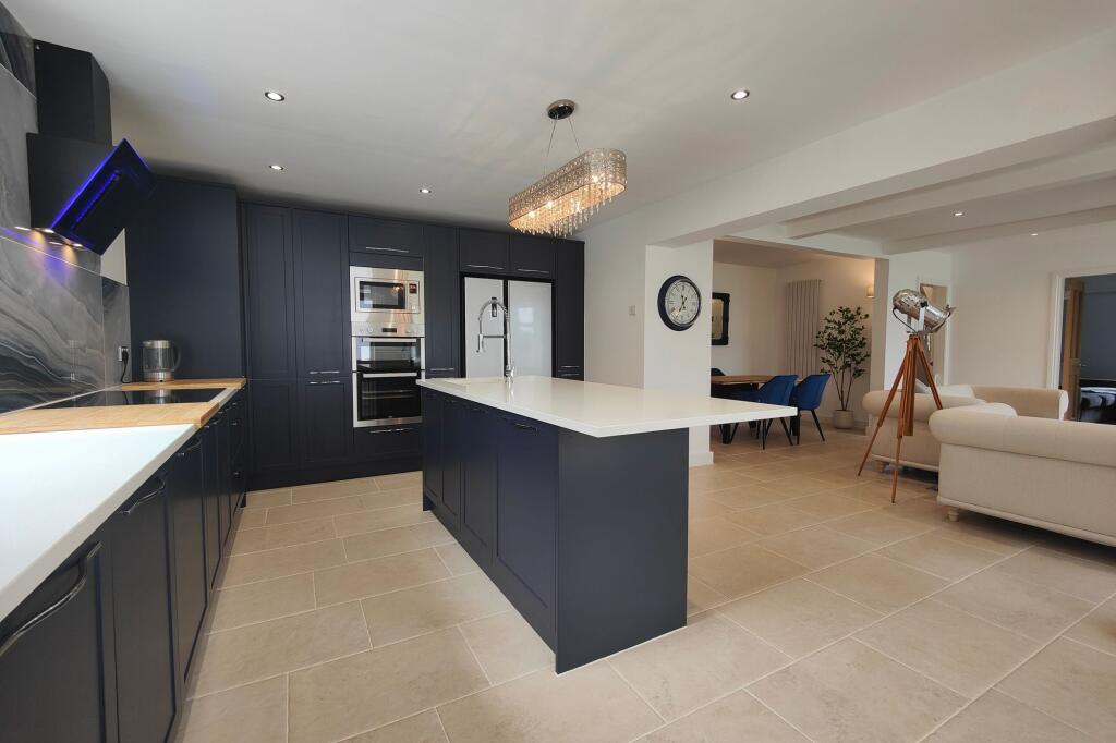 Sleek &amp; Stunning