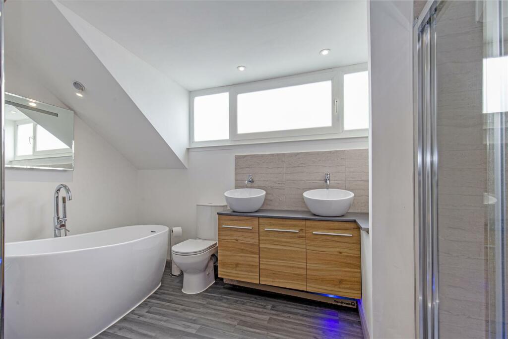 En Suite-1.jpg