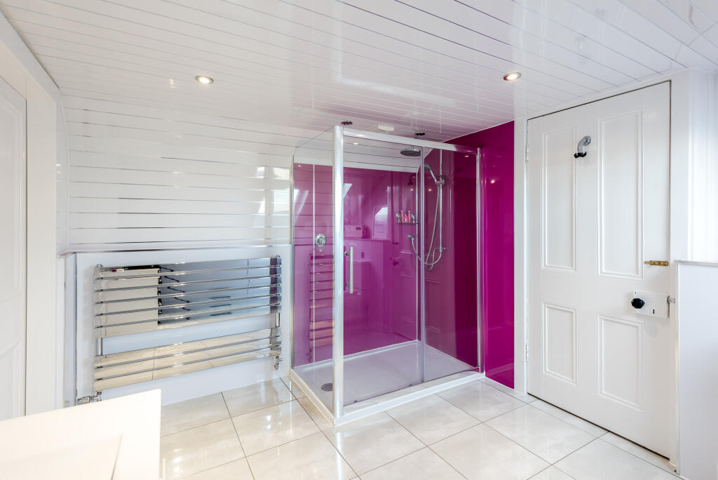Ensuite Shower Room