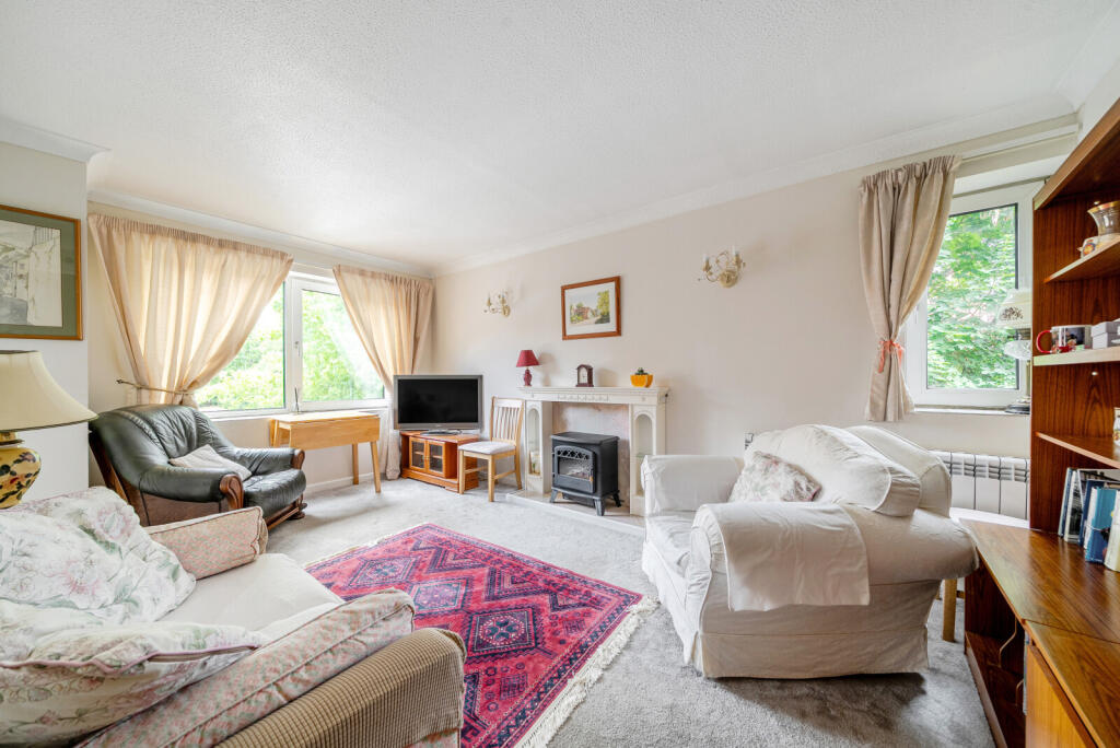 1329049-7-687f619...