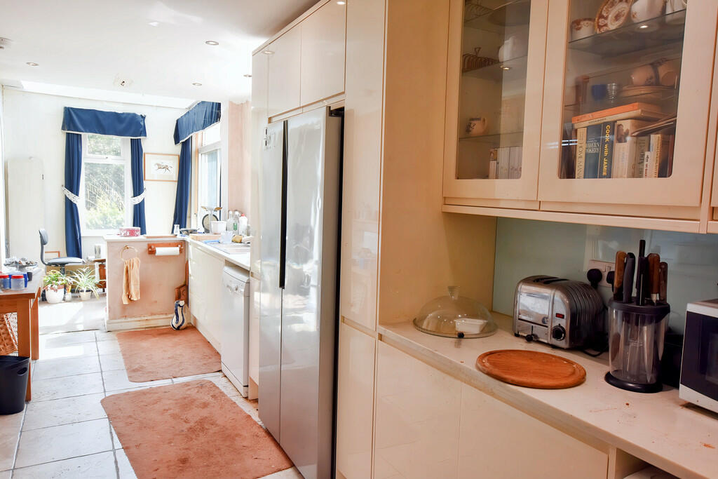 Kitchen 2