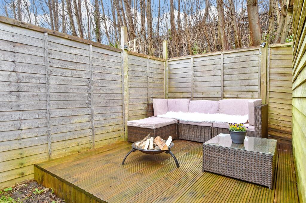 External Lifestyle Photograph