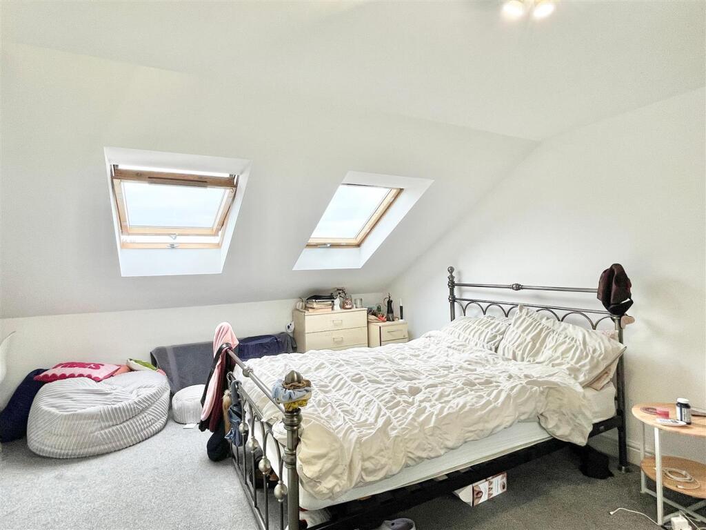 WhatsApp Image 2025-09-18 at 14.14.58.jpeg