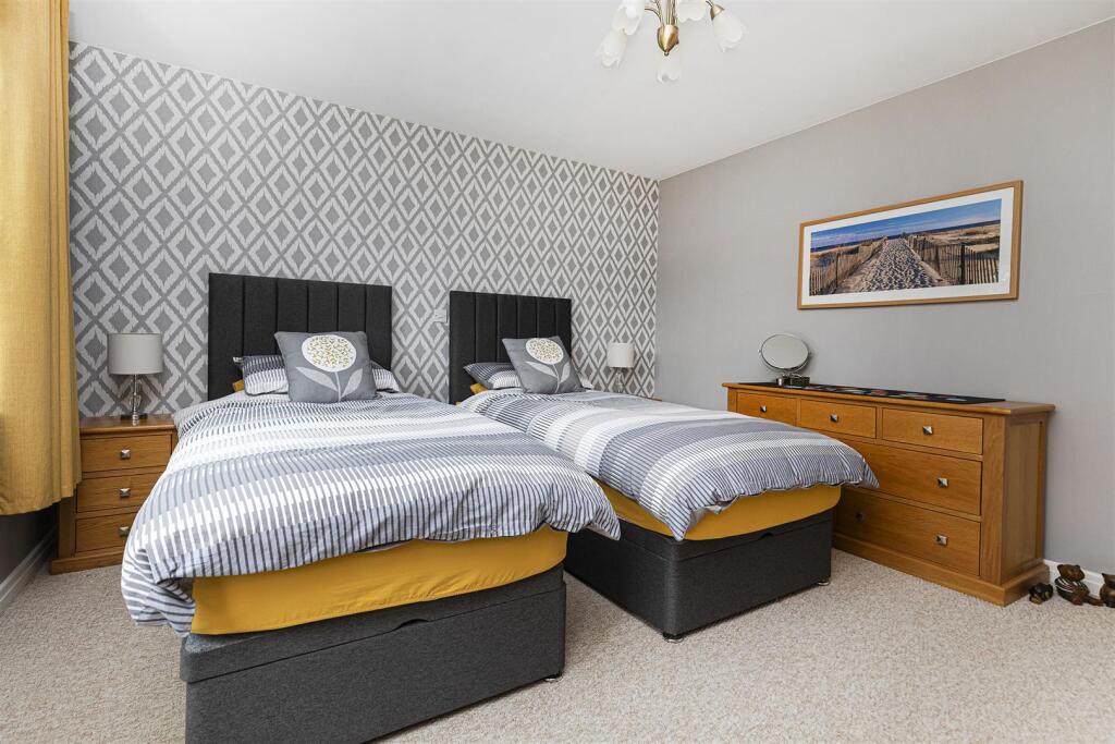 Bramleys Estate Agents - Woodsome Park - Fenay Bri