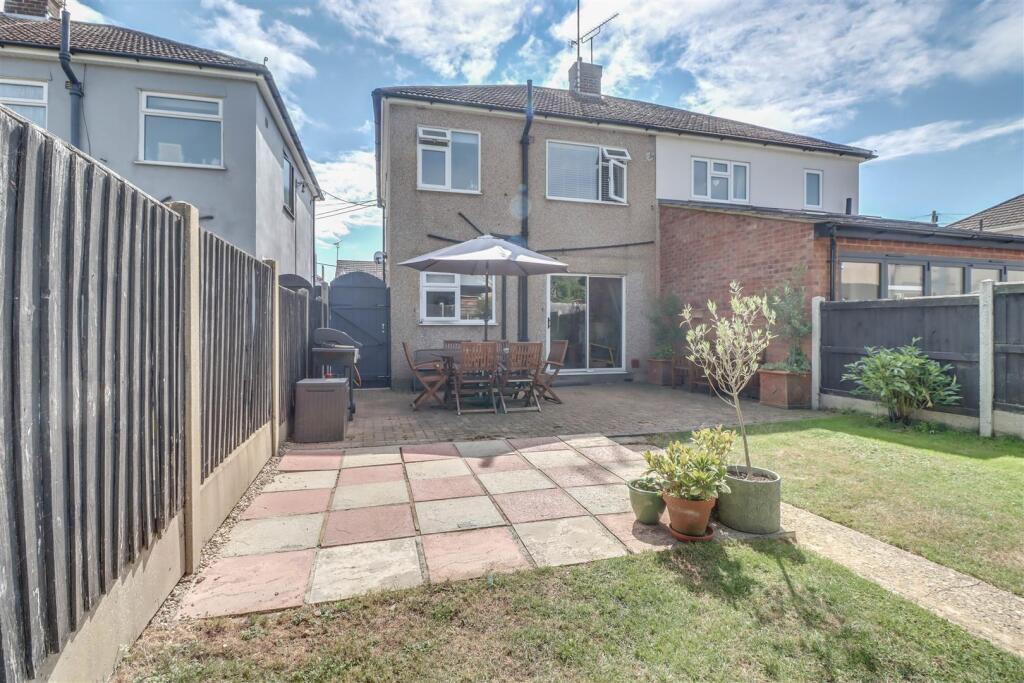 6 SANDOWN ROAD 25-4.jpg