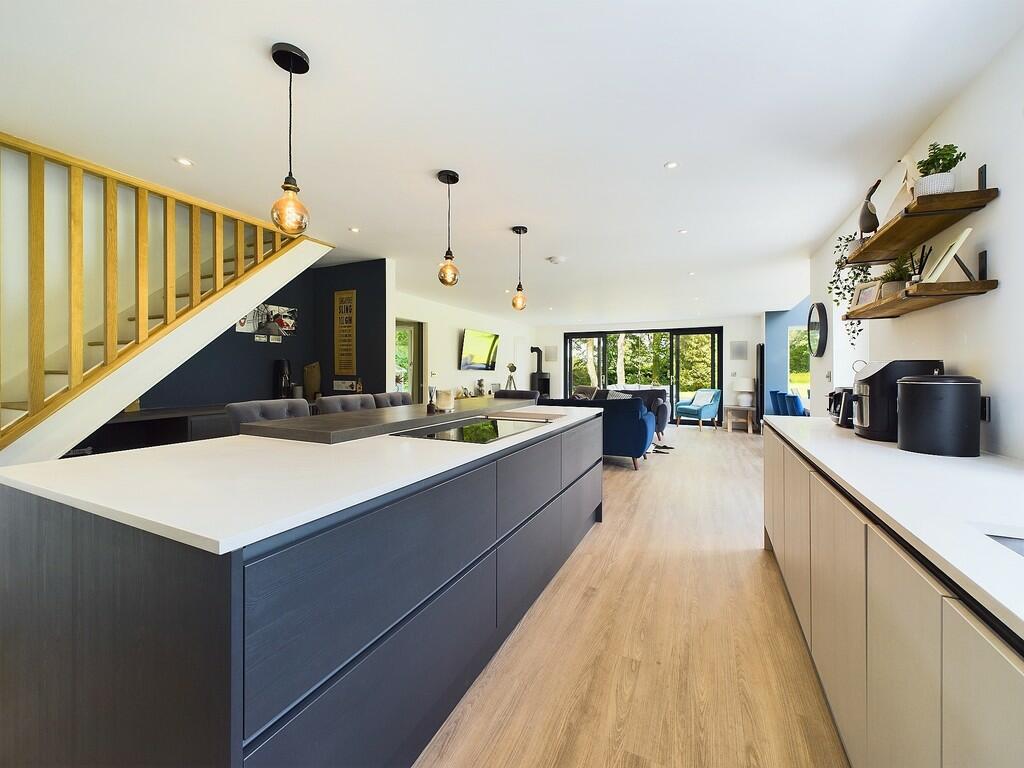 CAM03525G0-PR0102...