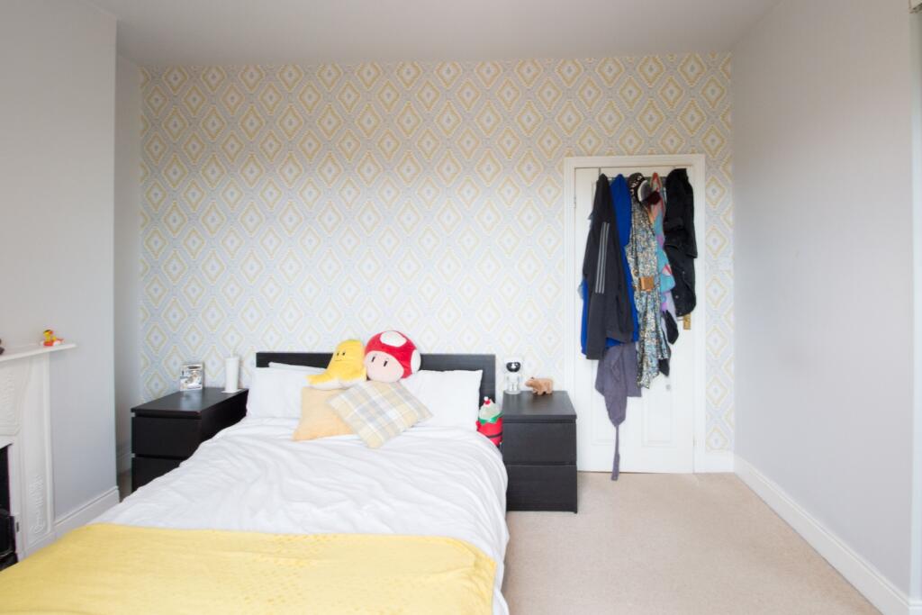 Bedroom 1 Eastfield Road Mirfield WF14 0QR EweMove