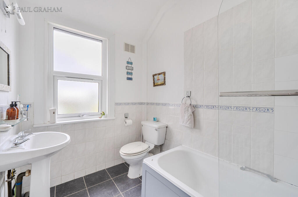 a0779ed8-52b8-4d9...