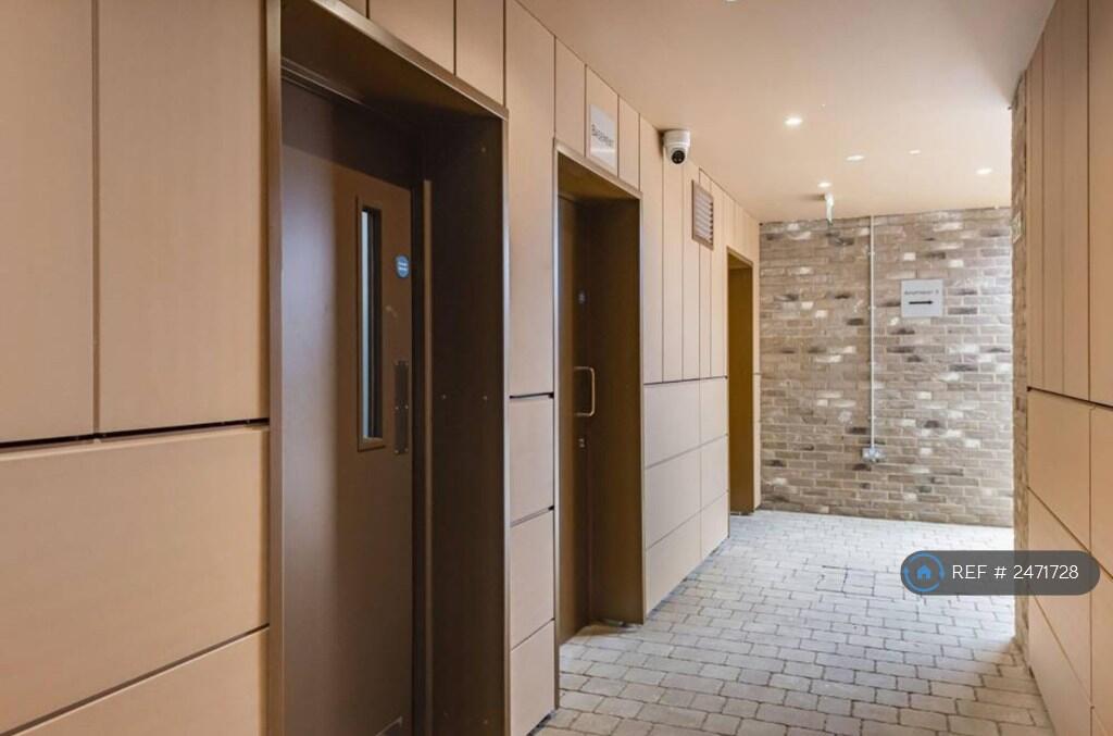 Building Hallway