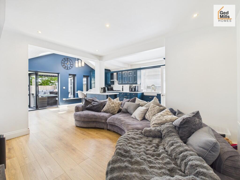 CAM04261G0-PR0067...