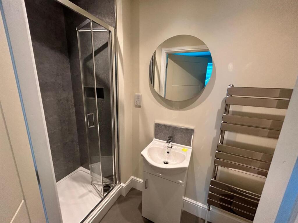 WhatsApp Image 2025-04-01 at 14.32.49 (1).jpeg