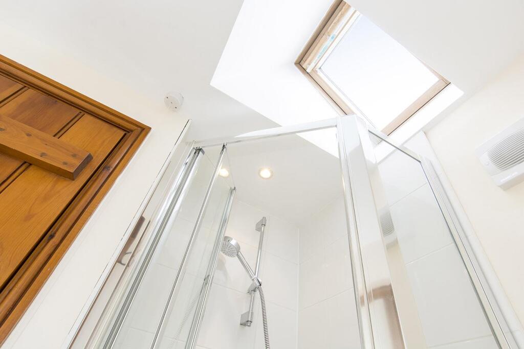 (Shower Room Photo Two)