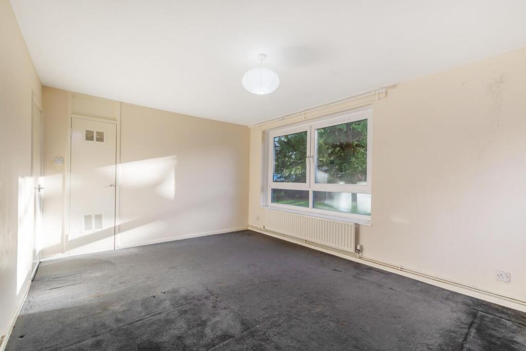 Flat 2, 35 Westwood Hill, SE26 6NY-3.jpg