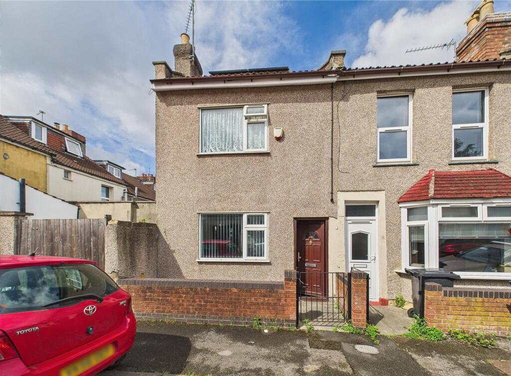 1 - Two-bedroom house in Easton.jpg