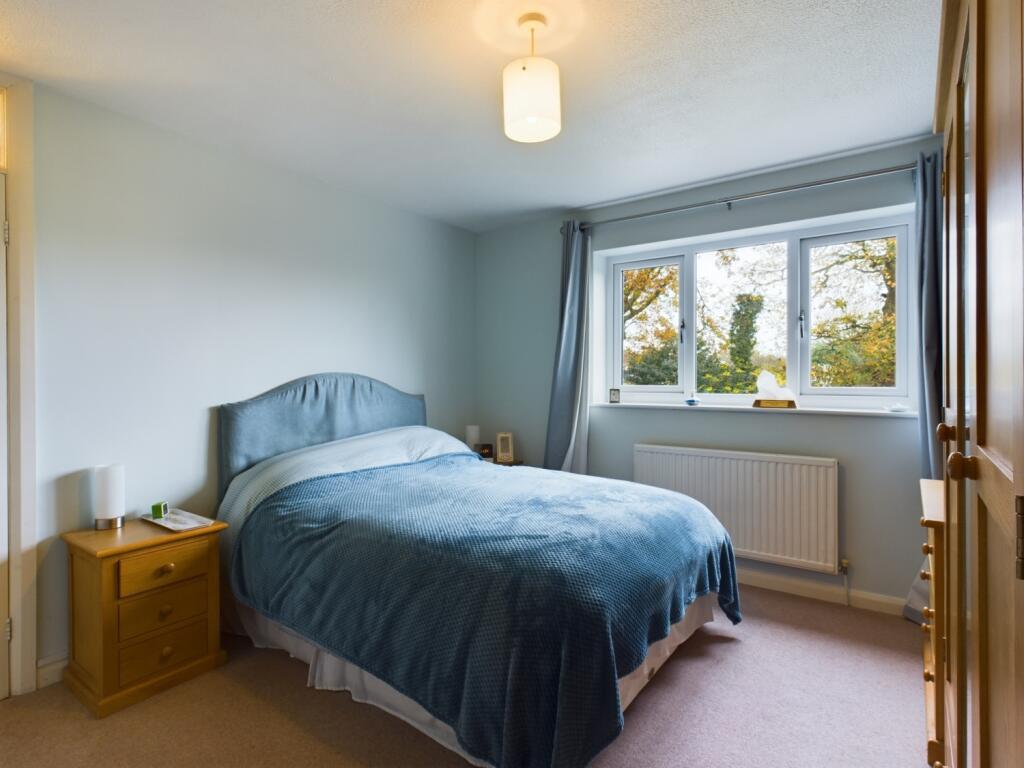 CAM03980G0-PR0013-STILL018