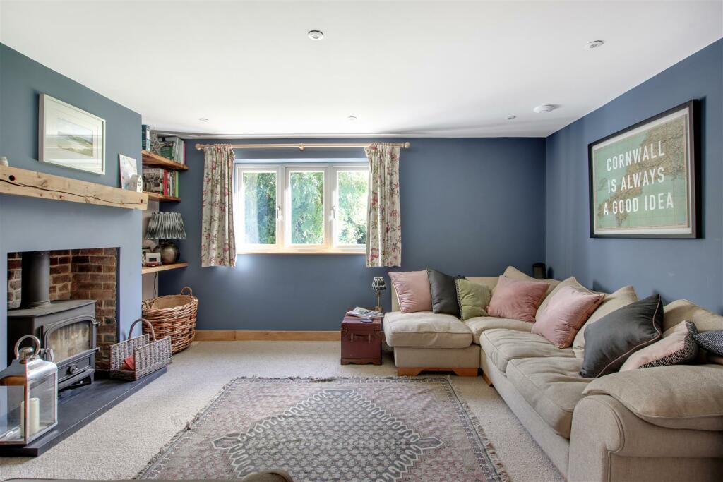 Sitting Room.jpg