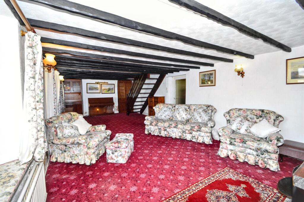 5 Sitting Room