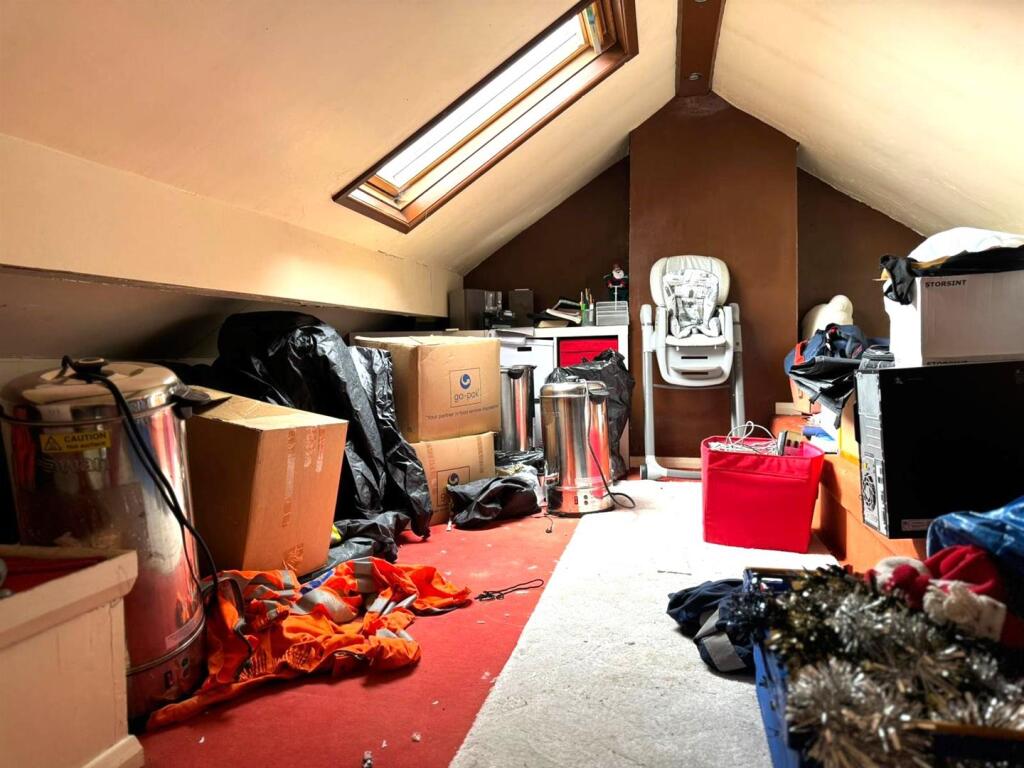 PHOTO-2025-06-06-12-22-10 4.jpg