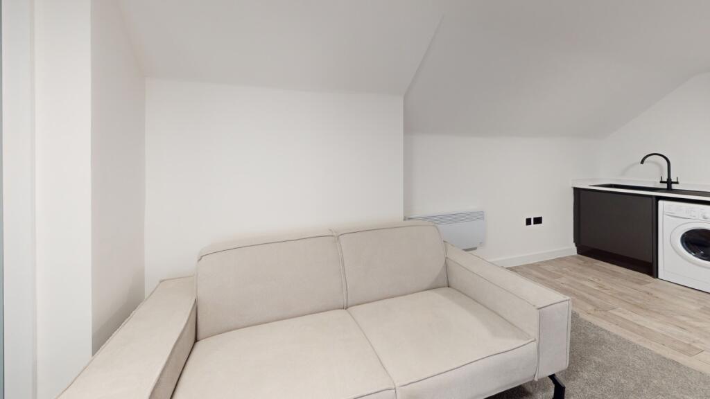 Lower-Pavement-Flat-7-Living-Room(1)