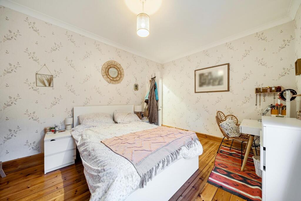 2nd view MASTER BEDROOM.jpg