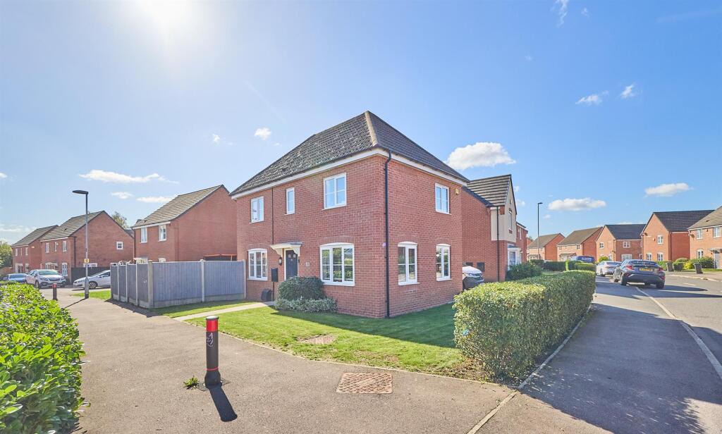 Amber Way, BB 14.jpg