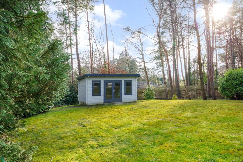 Summer House/Garden
