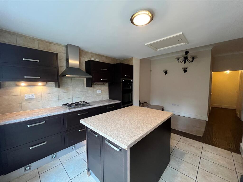 Kitchen &amp; Lounge.jpg