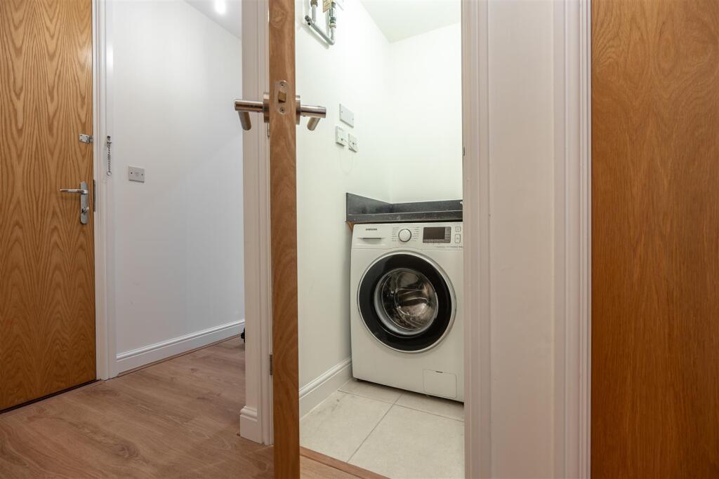 Laundy Cupboard