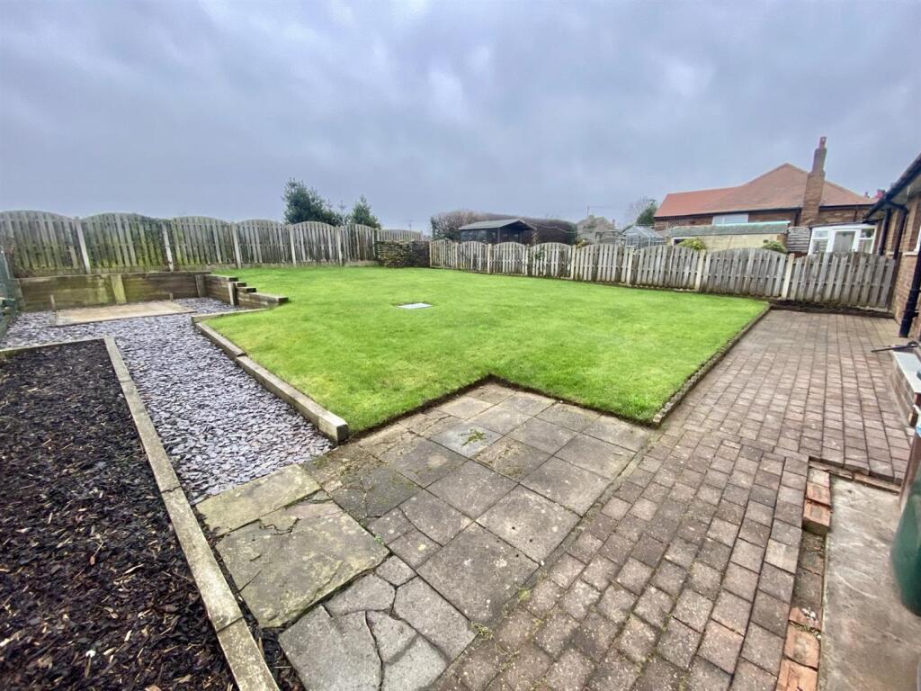 Bramleys Estate Agents - Hepworth Drive - Mirfield