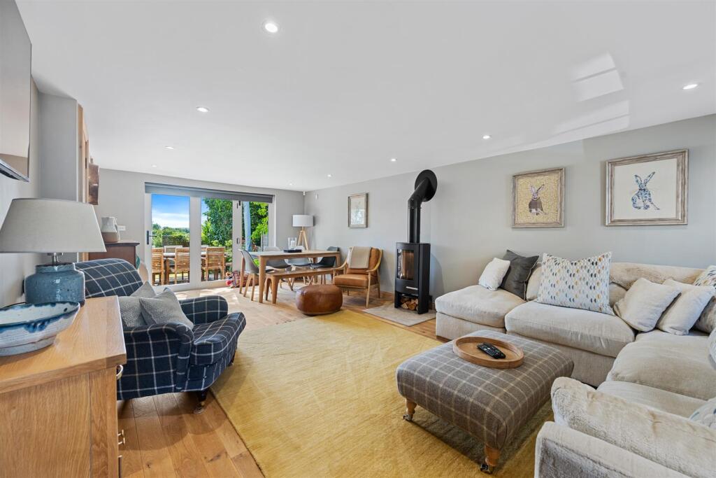 RoseCottageWeb25.jpg