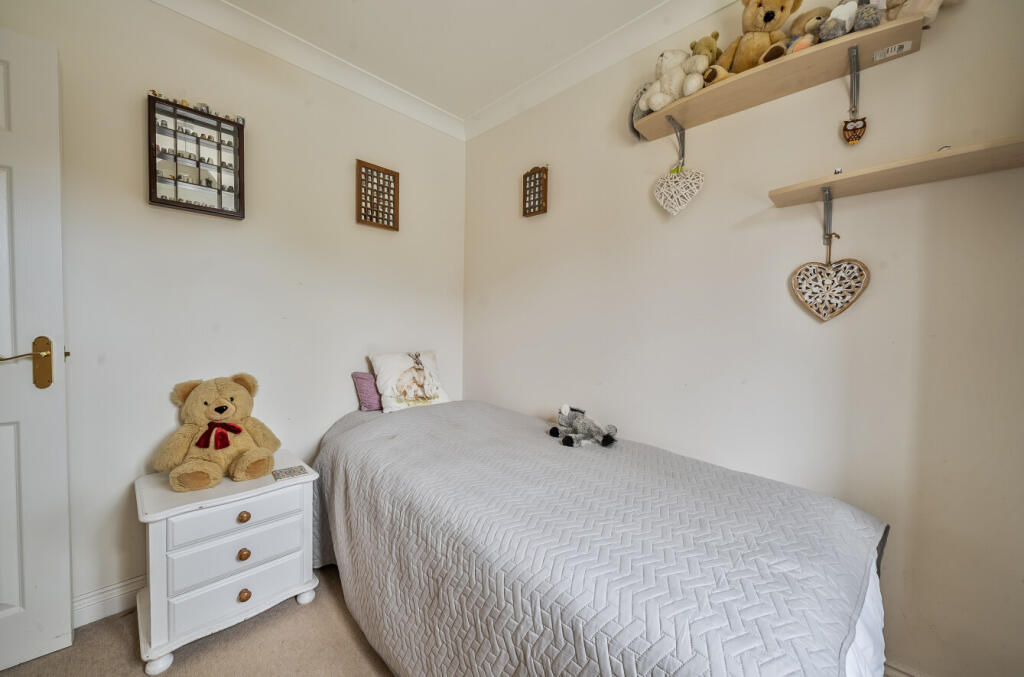 1300982-5-683a12a...