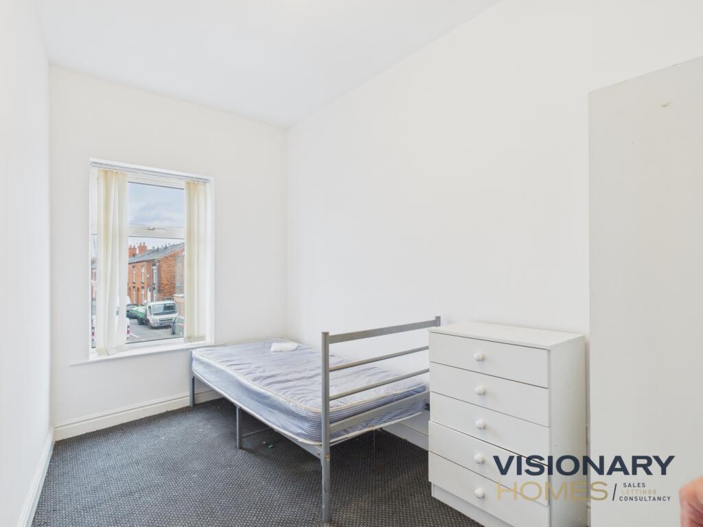 CAM03522G0-PR0219-STILL017