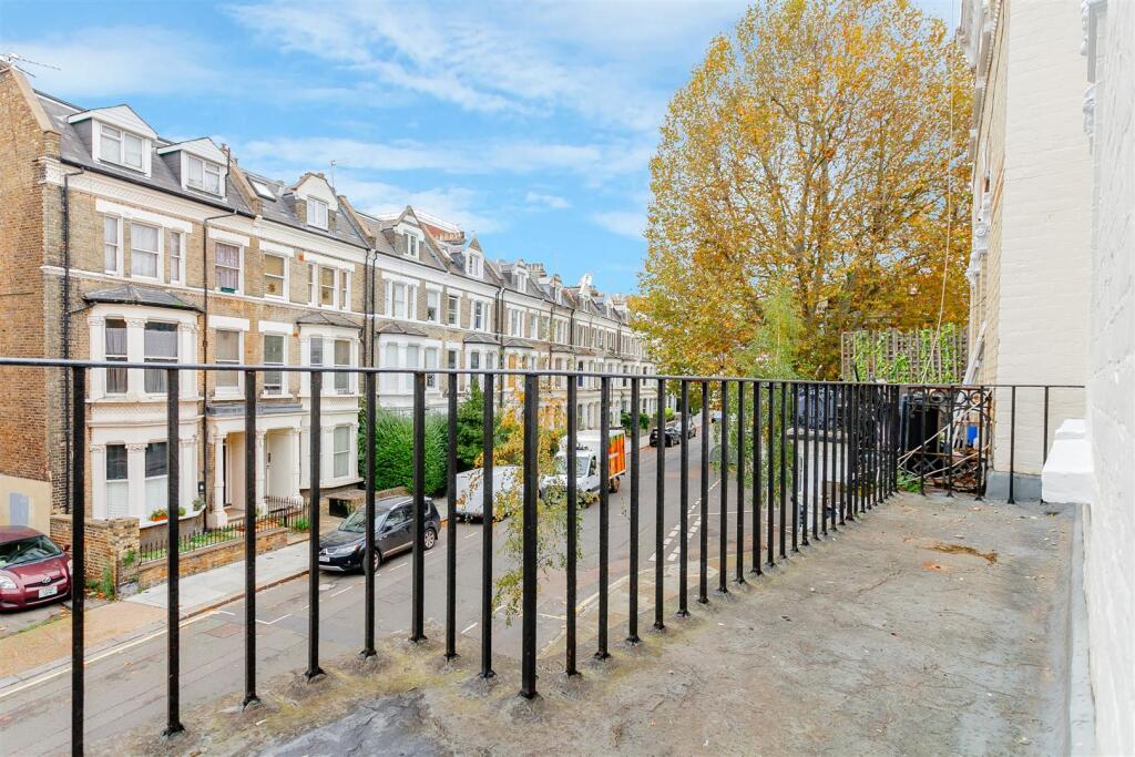 Stanwick Road (10).jpg