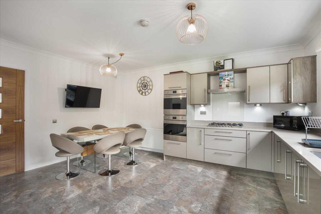 Kitchen Dining (3)