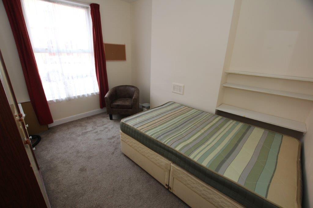 4th bedroom
