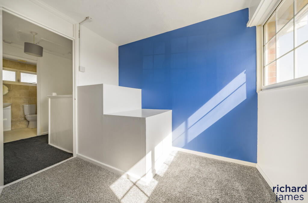 18468a940eaa404892ce6d34caf3ab82