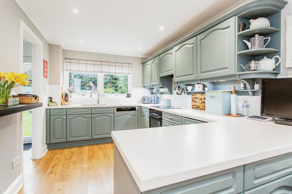 Fitted Kitchen