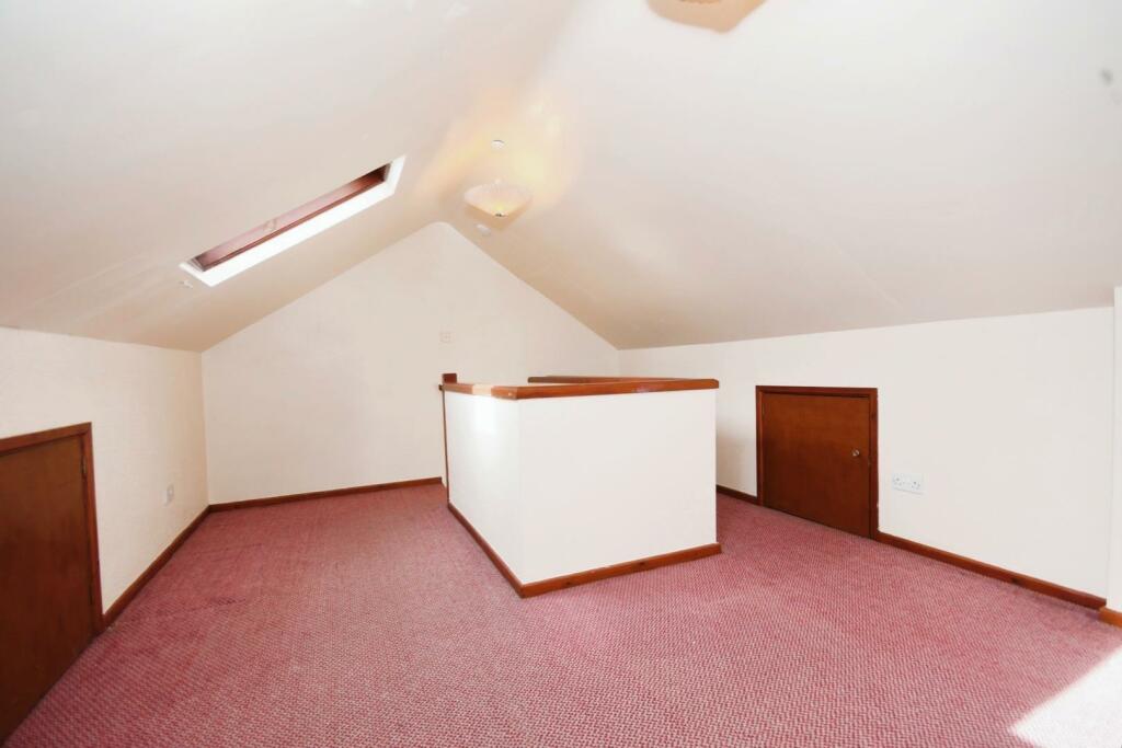 BEDROOM NO.4