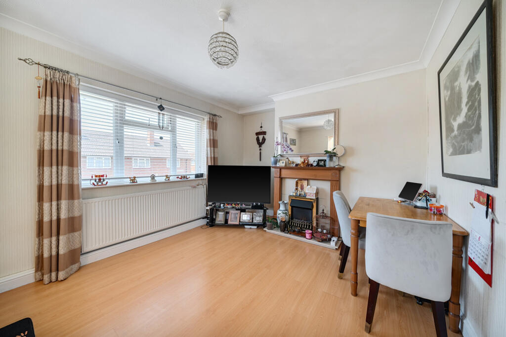 1310850-1-6853f01...