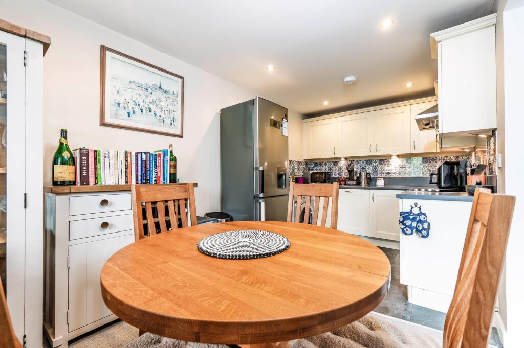 Kitchen &amp; Dining Area