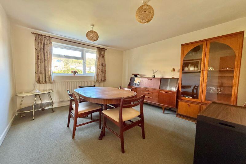 Dining Room/Downstairs Bed 3