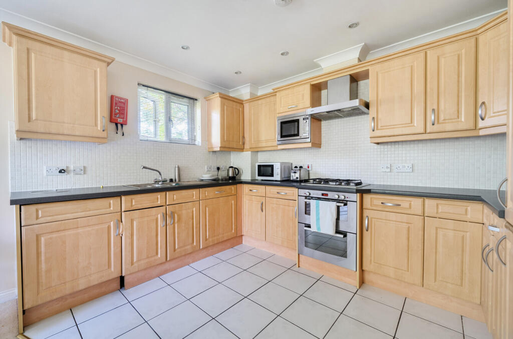 1342407-12-68b56f...