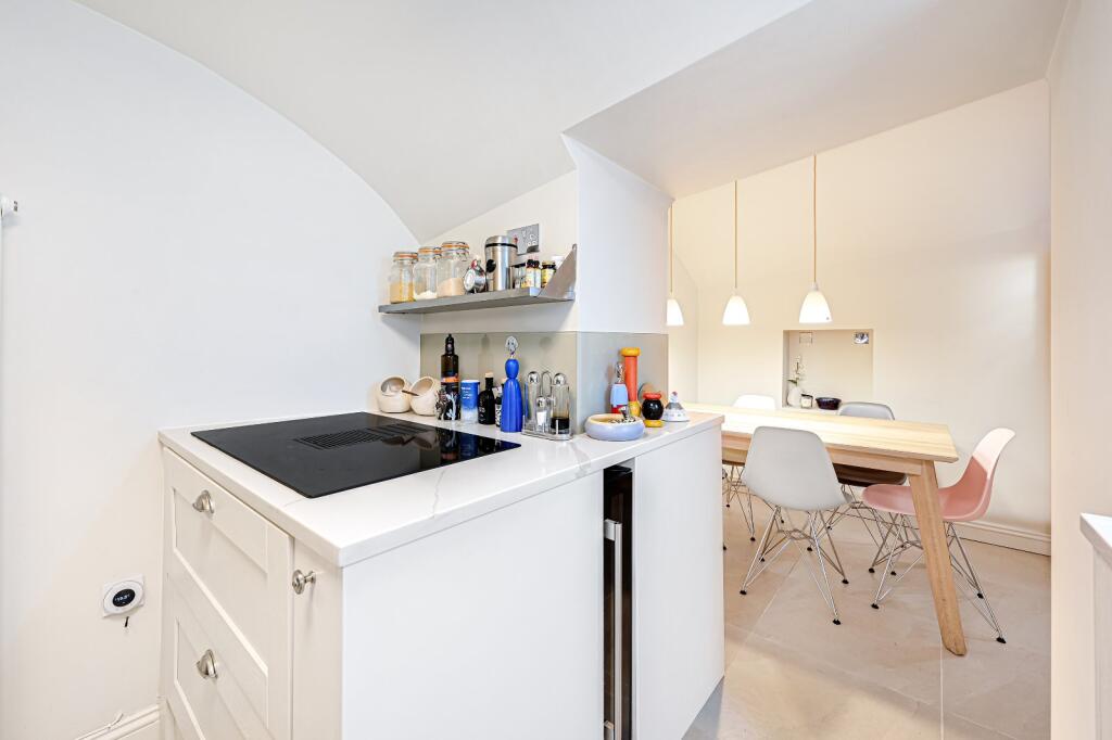 Kitchen/Dining