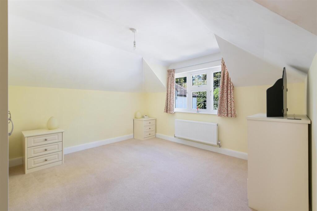 WARREN ROAD,154- (10).jpg