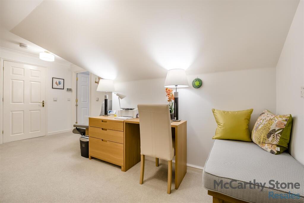 8671806-interior05.jpg