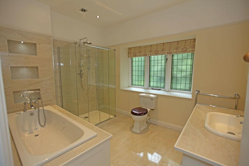 Guest bedroom