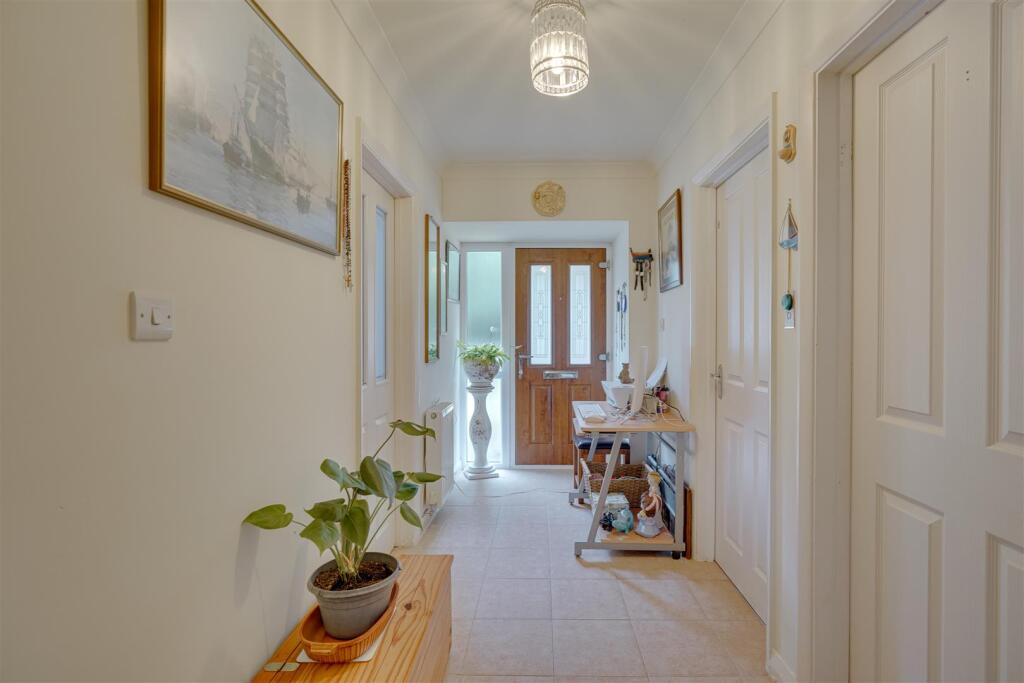 12 Wyndham Way, Newmarket --15.jpg