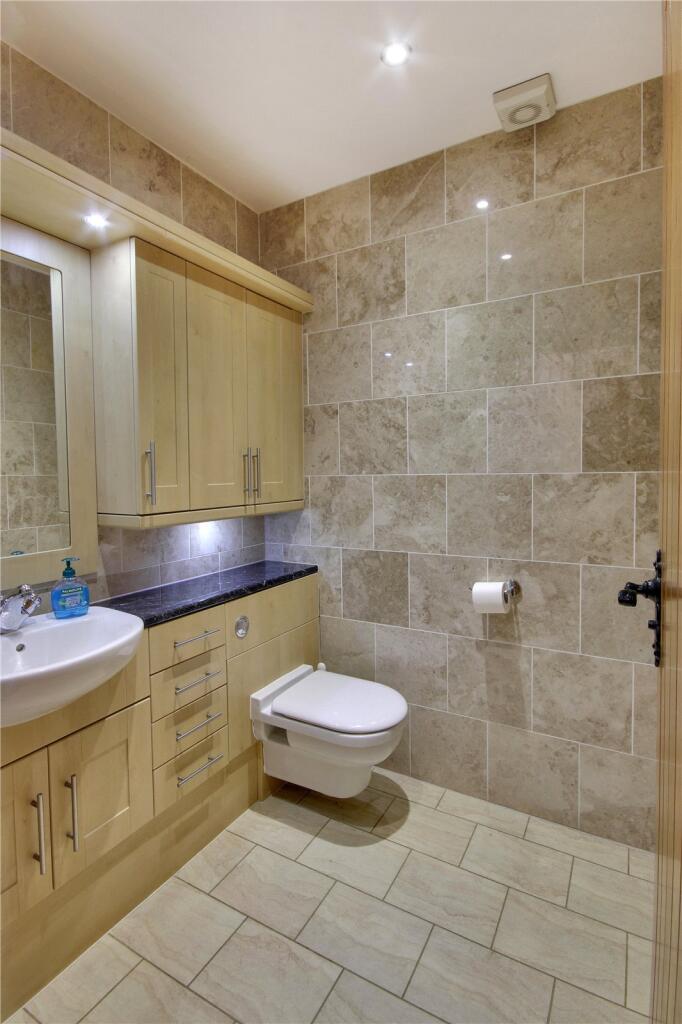 Ensuite Bathroom
