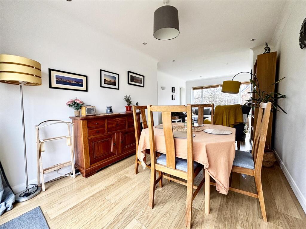 Lounge/Diner View Four